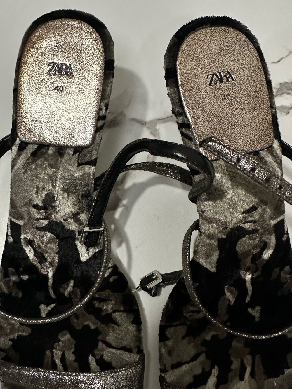 Zara Metallic Gray Strappy Floral Sandals - Picture 4 of 7